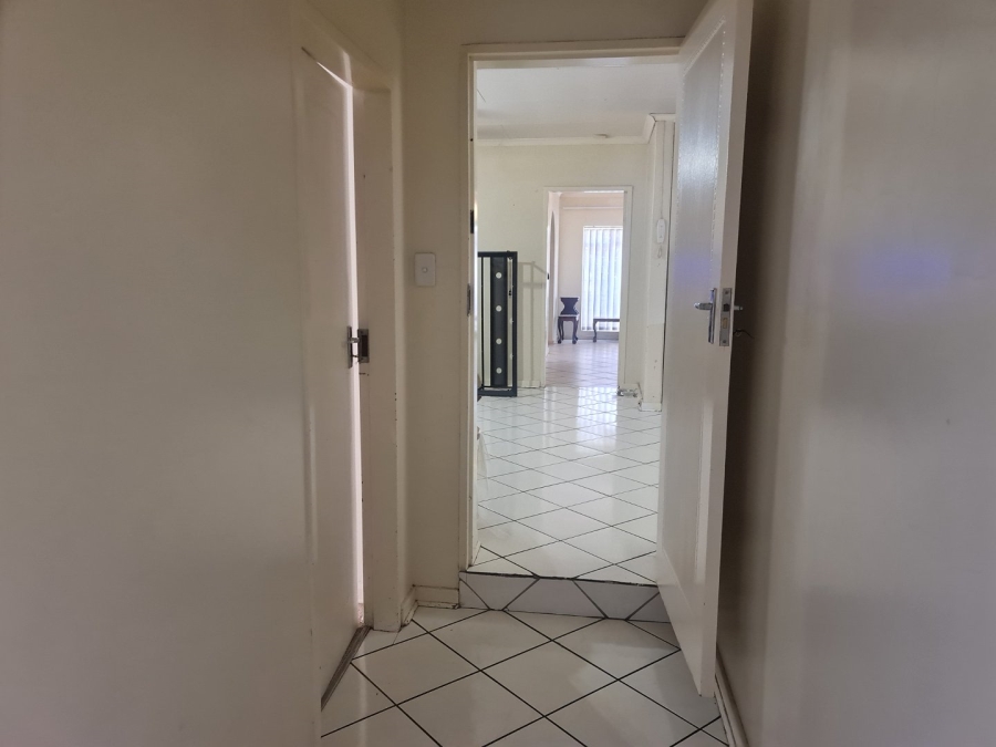 3 Bedroom Property for Sale in Protea Park North West